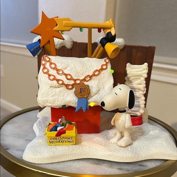 Snoopy and His 1st Prize contest Charlie Brown Christmas - Picture 11 of 16